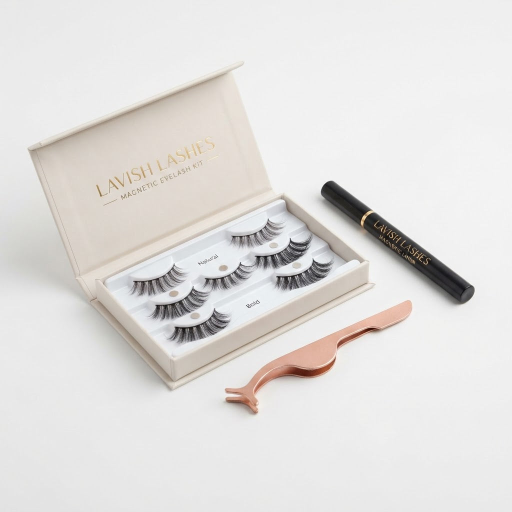 Magnetic eyelash kit with lashes, eyeliner and applicator tool